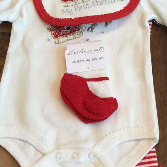 4 piece First Christmas outfit - Picture 7 of 8